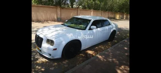 للبيع كلايسلر c300 موديل 2007 - 11