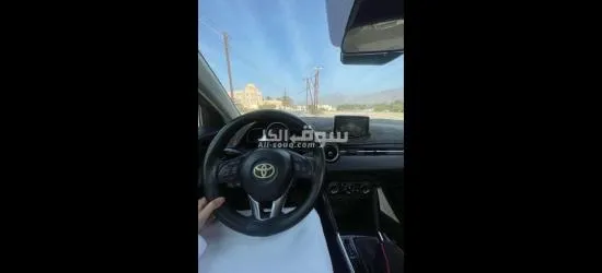 للبيع ياريس1.5 2018 فقط 2950 - 17