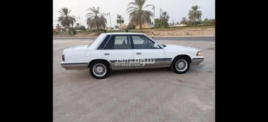 داتسون صالون 240ال للبيع