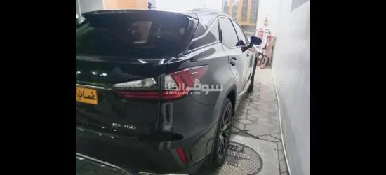 لكزس أر ا**** 350 فئة F Sport - 8