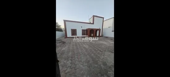 للبيع منزل قديم ارضي تم ترميمه في الانصب