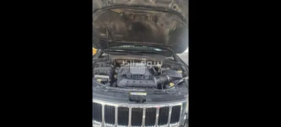 للبيع جيب جراند شوروكي - 7