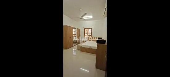 للايجار فيلا مؤثثة وممتازة وبموقع ممتاز بالقرب من مسجد جامع محمد الامين ومن محطة نفط عمان - 2