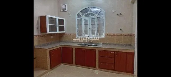 للايجار شقة ارضية ممتازة في المعبيلة في حي النور بالقرب من حديقة ومساجد قائمة - 2