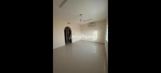 للايجار فيلا بطابقين مستقلة جزء مفروشة ممتازة  في المعبيلة في حي الراوية بالقرب من جامع الصالحين - 3