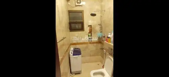 shared room for female 65 OMR location souq madina Sultanat Qaboos - 12