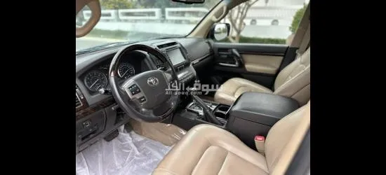 Toyota land cruiser v8 gxr 2011 made ,8cylinder - 3