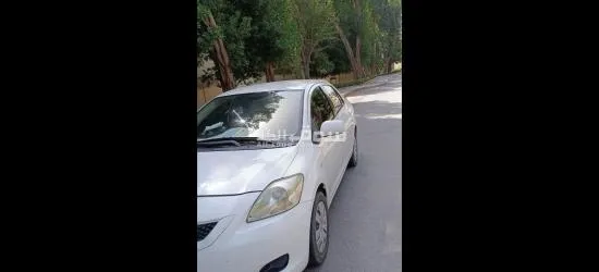 تويوتا ياريس 2011