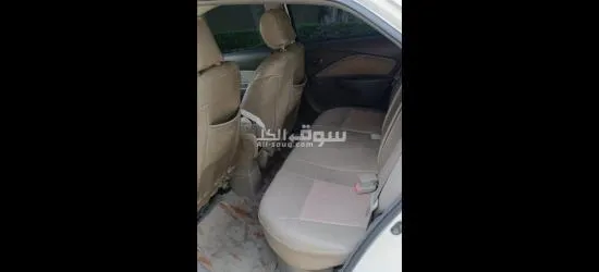 تويوتا ياريس 2011 - 10